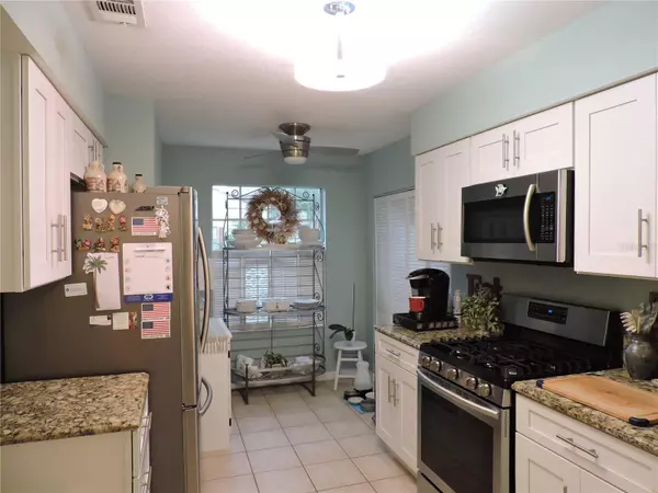 Longwood, FL 32750,1658 TORRINGTON CIR