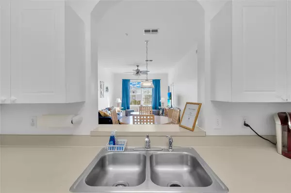 Kissimmee, FL 34747,8100 PRINCESS PALM LN #305