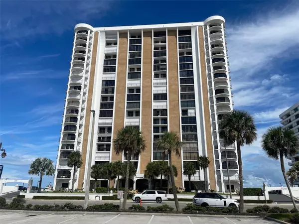 Daytona Beach Shores, FL 32118,3003 S ATLANTIC AVE #21B4