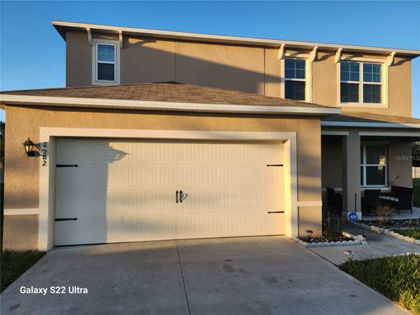 2582 GLACIER EXPRESS LN, Tavares, FL 32778