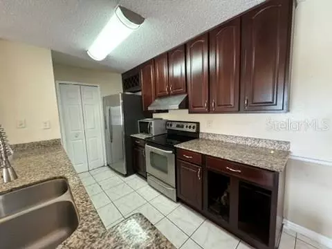 Kissimmee, FL 34741,2101 CASCADES BLVD #206