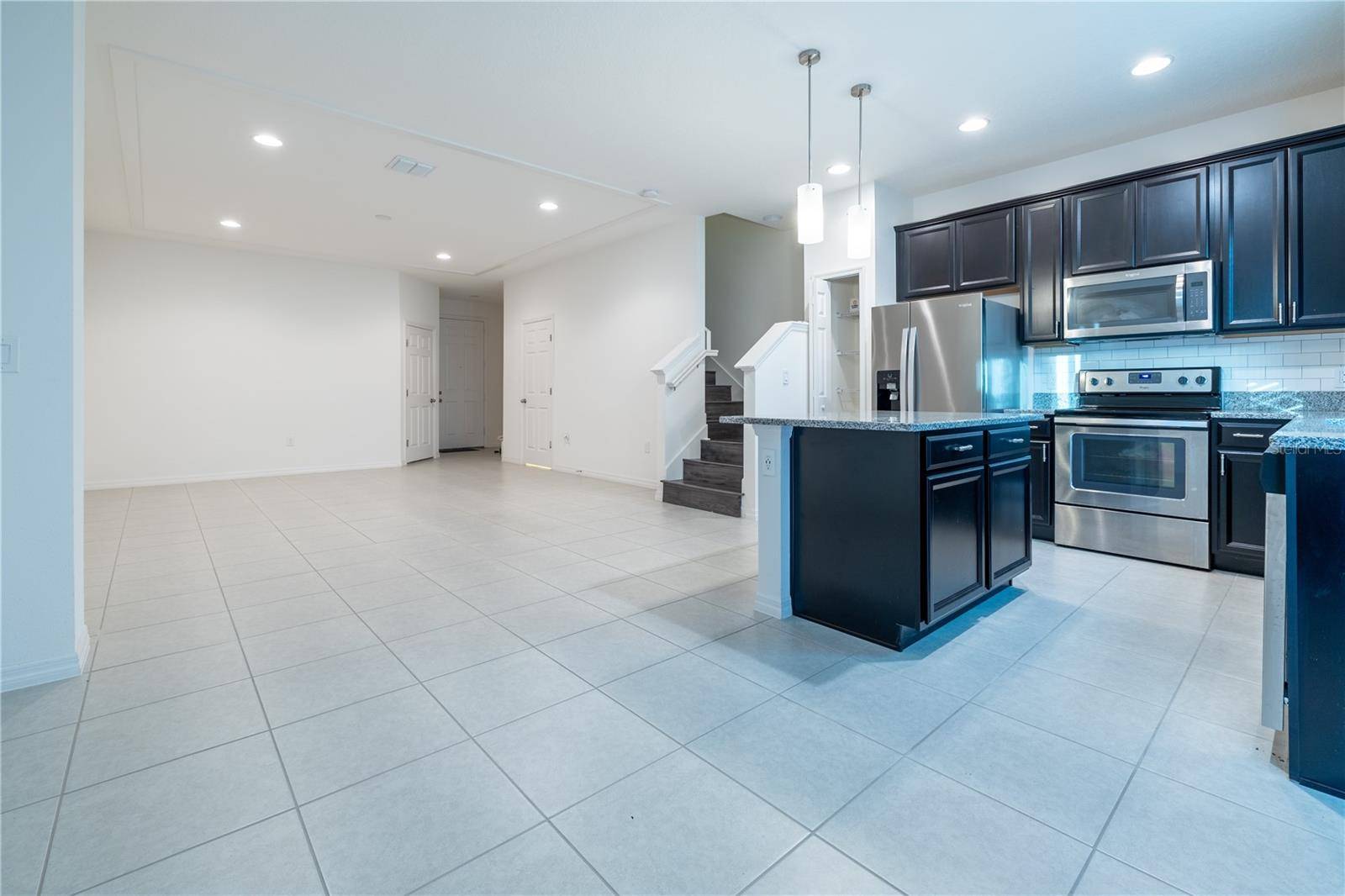 Apopka, FL 32703,1166 PRESIDENTIAL LN