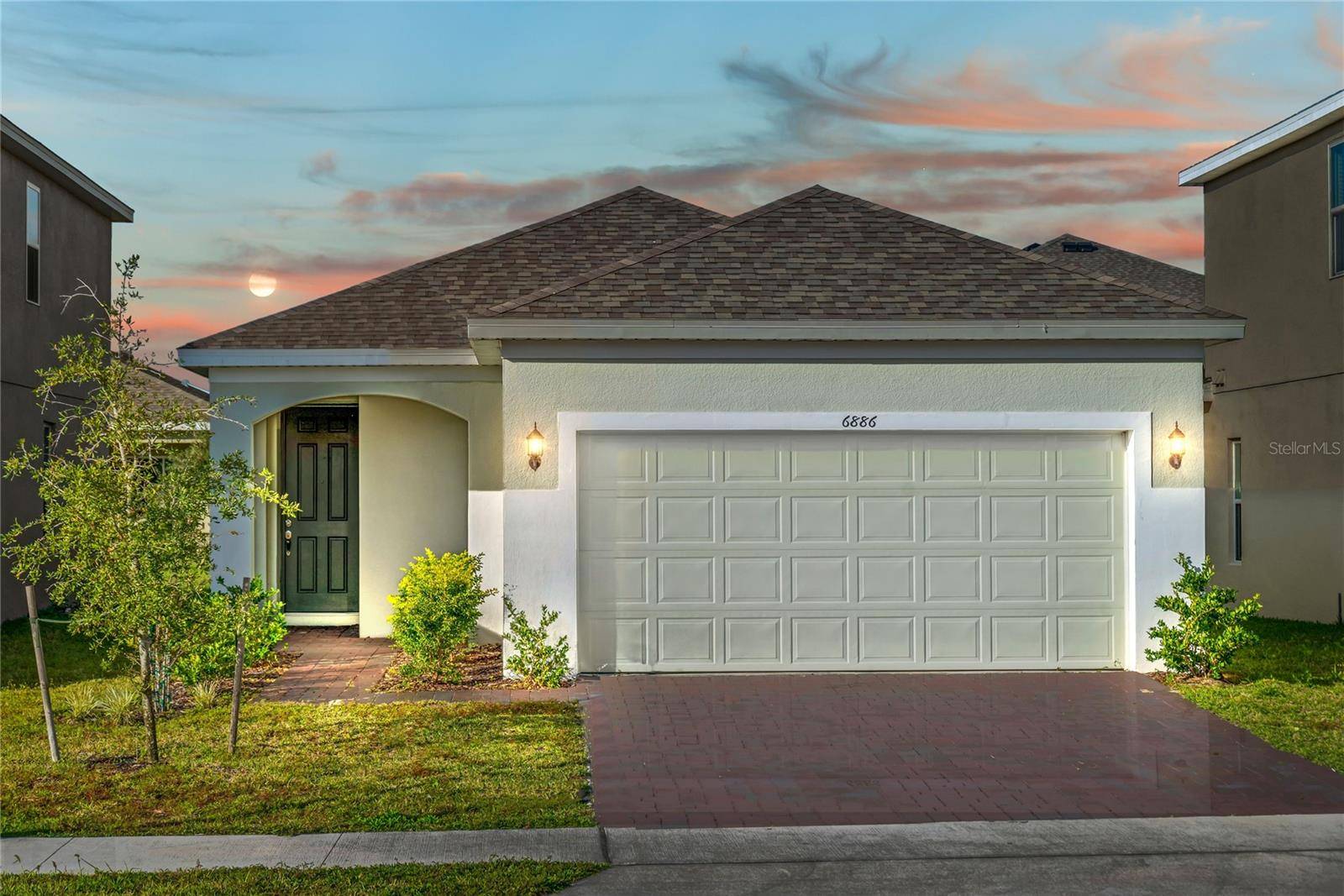 6886 WILSON HAMMOCK AVE, Groveland, FL 34736
