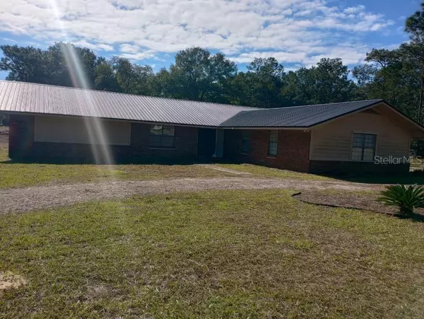 Defuniak Springs, FL 32435,6000 COY BURGESS LOOP