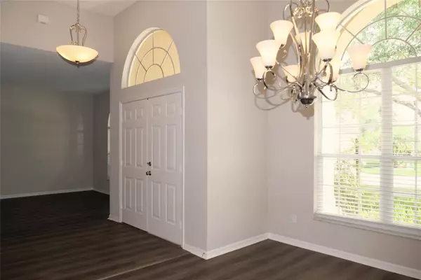 Orlando, FL 32828,519 LAKESCAPE CT