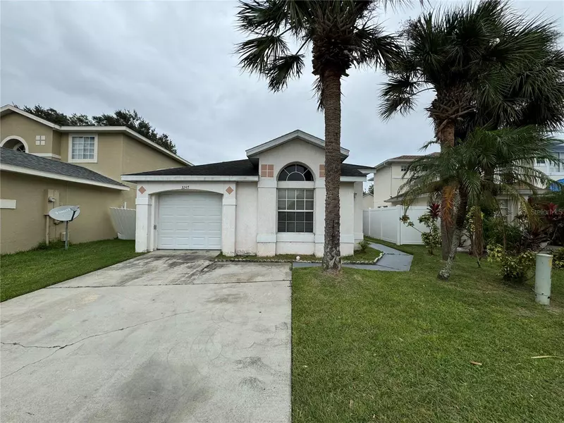 3247 BREWSTER DR, Kissimmee, FL 34743