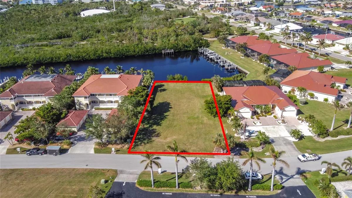 Punta Gorda, FL 33950,3227 PURPLE MARTIN DR