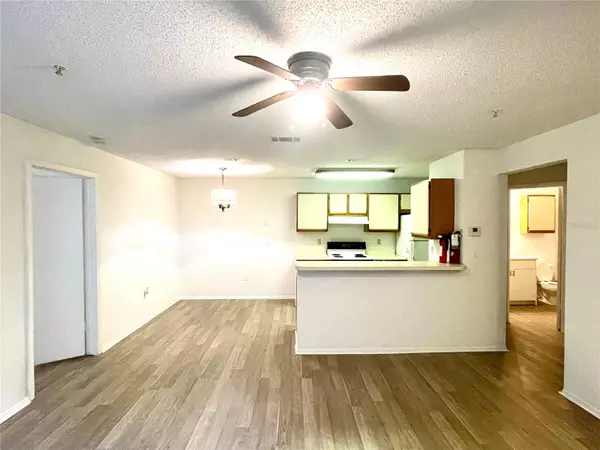 Altamonte Springs, FL 32714,627 DORY LN #102