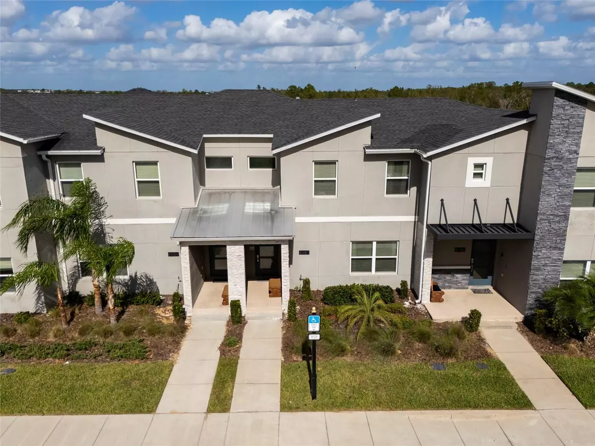 Davenport, FL 33896,8987 CABOT CLIFFS DR