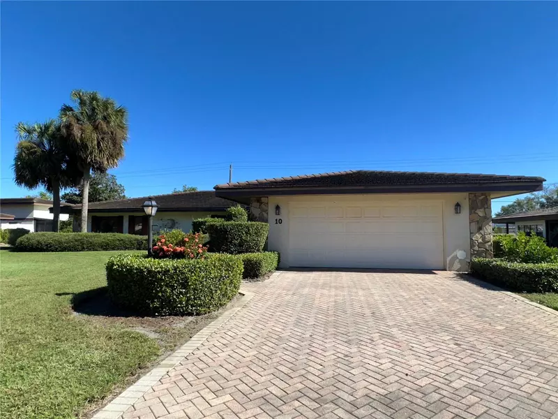 10 PILOT PL, Winter Haven, FL 33881