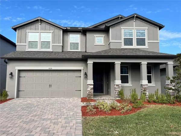 9324 CRESCENT RAY DR, Wesley Chapel, FL 33545