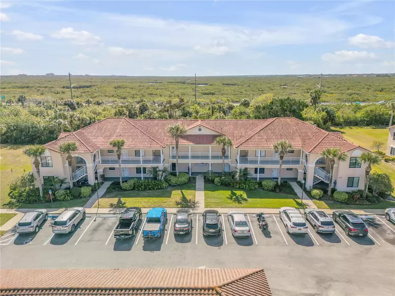 402 BOUCHELLE DR #103, New Smyrna Beach, FL 32169