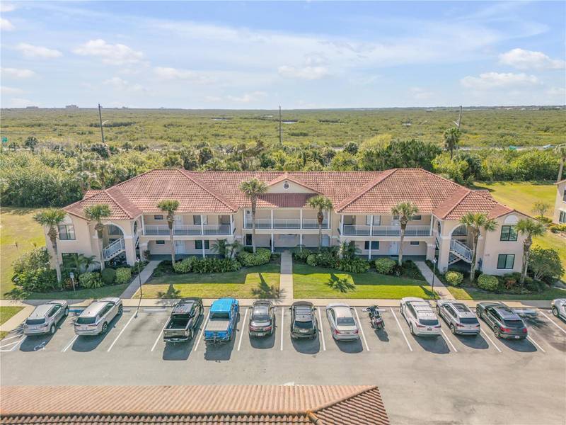 402 BOUCHELLE DR #103, New Smyrna Beach, FL 32169