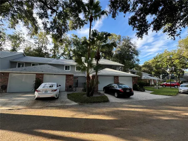 626 RED OAK CIR #110, Altamonte Springs, FL 32701