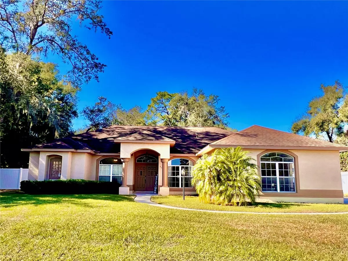 Apopka, FL 32712,906 LIVEOAK LEAF CT