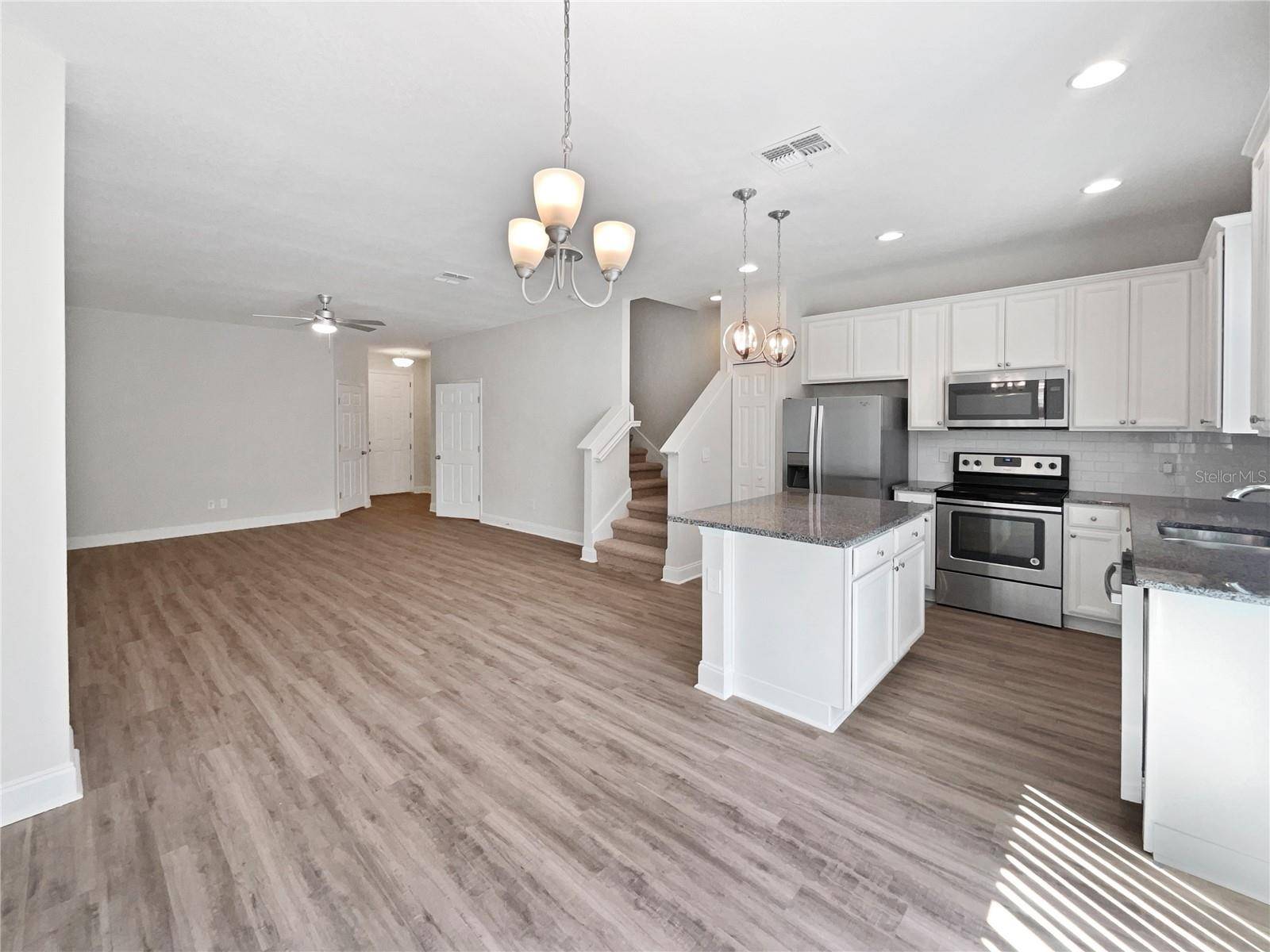 Apopka, FL 32703,1106 PRESIDENTIAL LN
