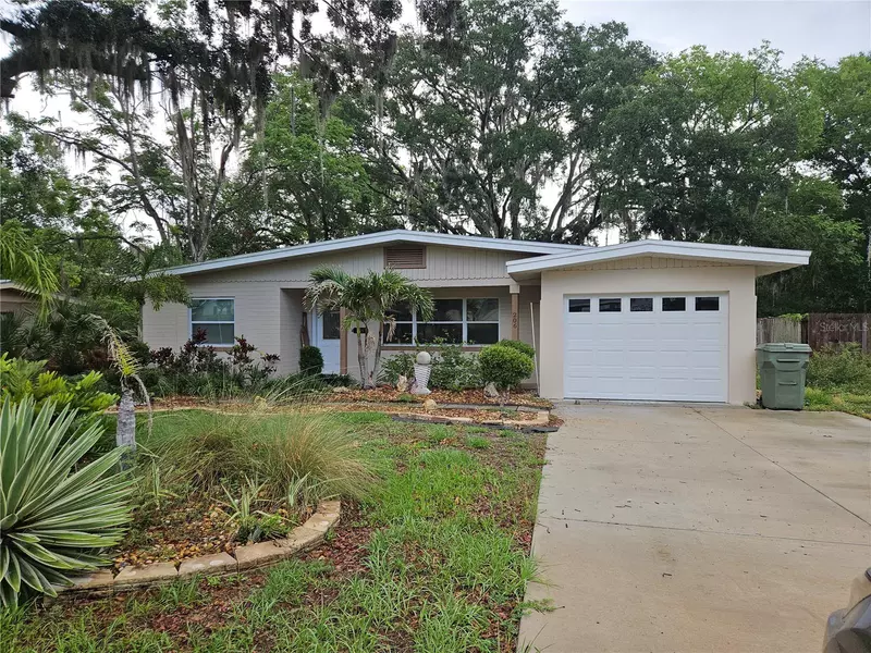 206 COOKE ST, Leesburg, FL 34748