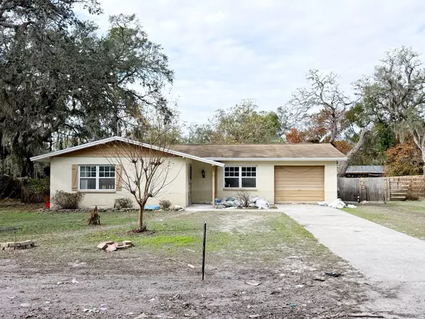 4935 MOCKINGBIRD DR, Dade City, FL 33523