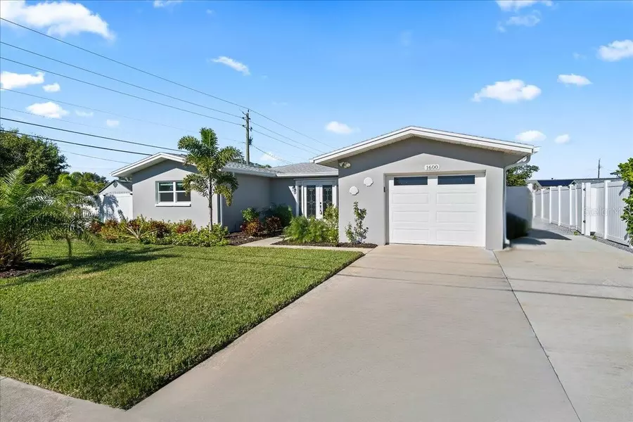 1600 SEA SHELL DR, Merritt Island, FL 32953