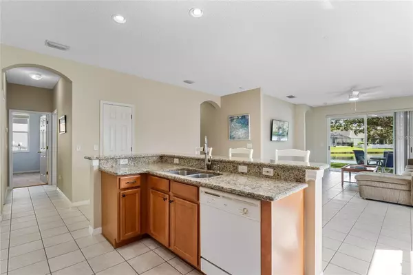 Orlando, FL 32825,2319 CYPRESS TRACE CIR