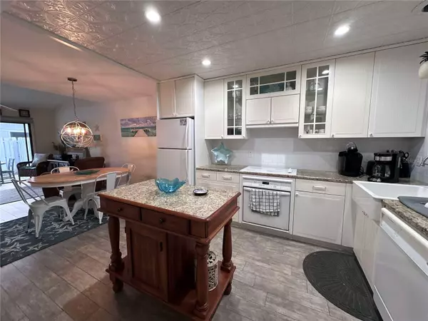 New Smyrna Beach, FL 32169,4285 SEA MIST DR