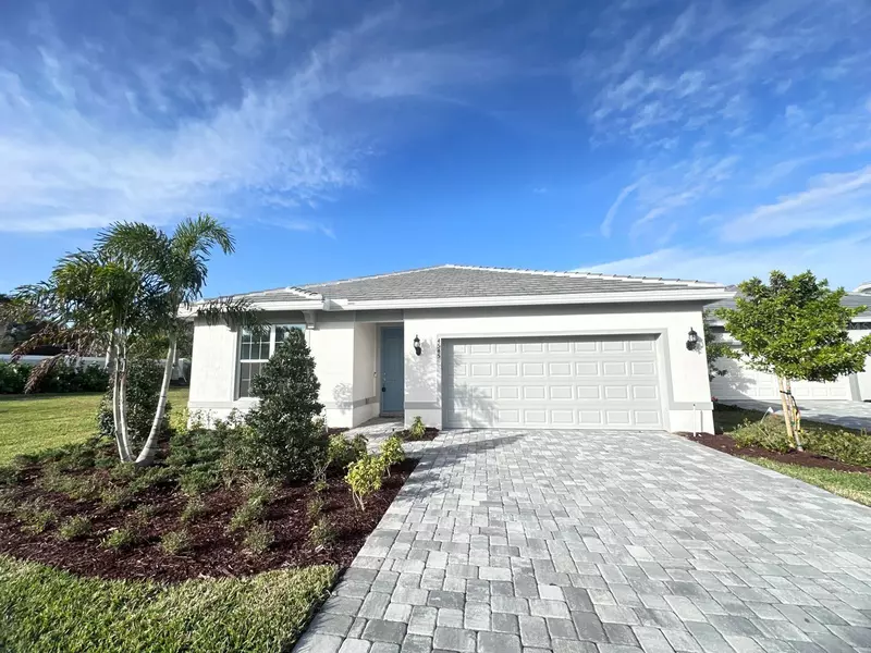 4545 NAUTILUS CIR, Vero Beach, FL 32967