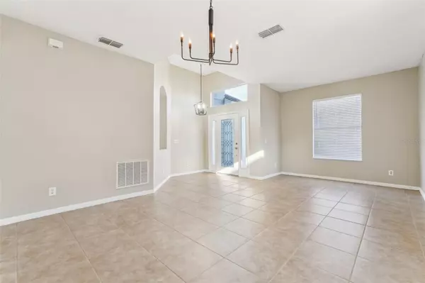 Orlando, FL 32825,9973 CYPRESS KNEE CIR