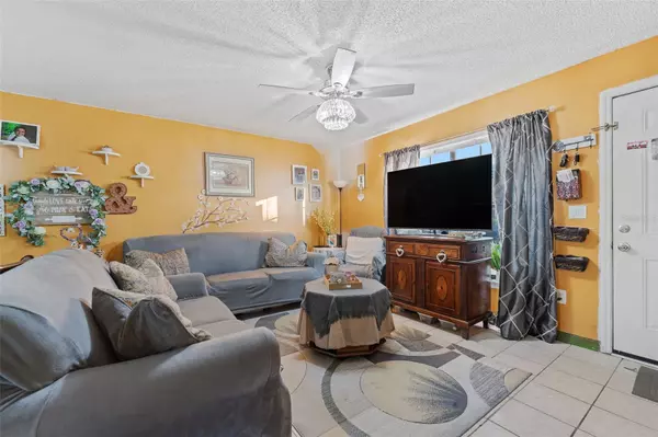 Winter Park, FL 32792,7403 GLEN OAKS WAY #82