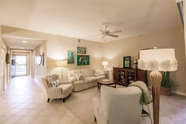 Naples, FL 34119,1878 TARPON BAY DR S #102