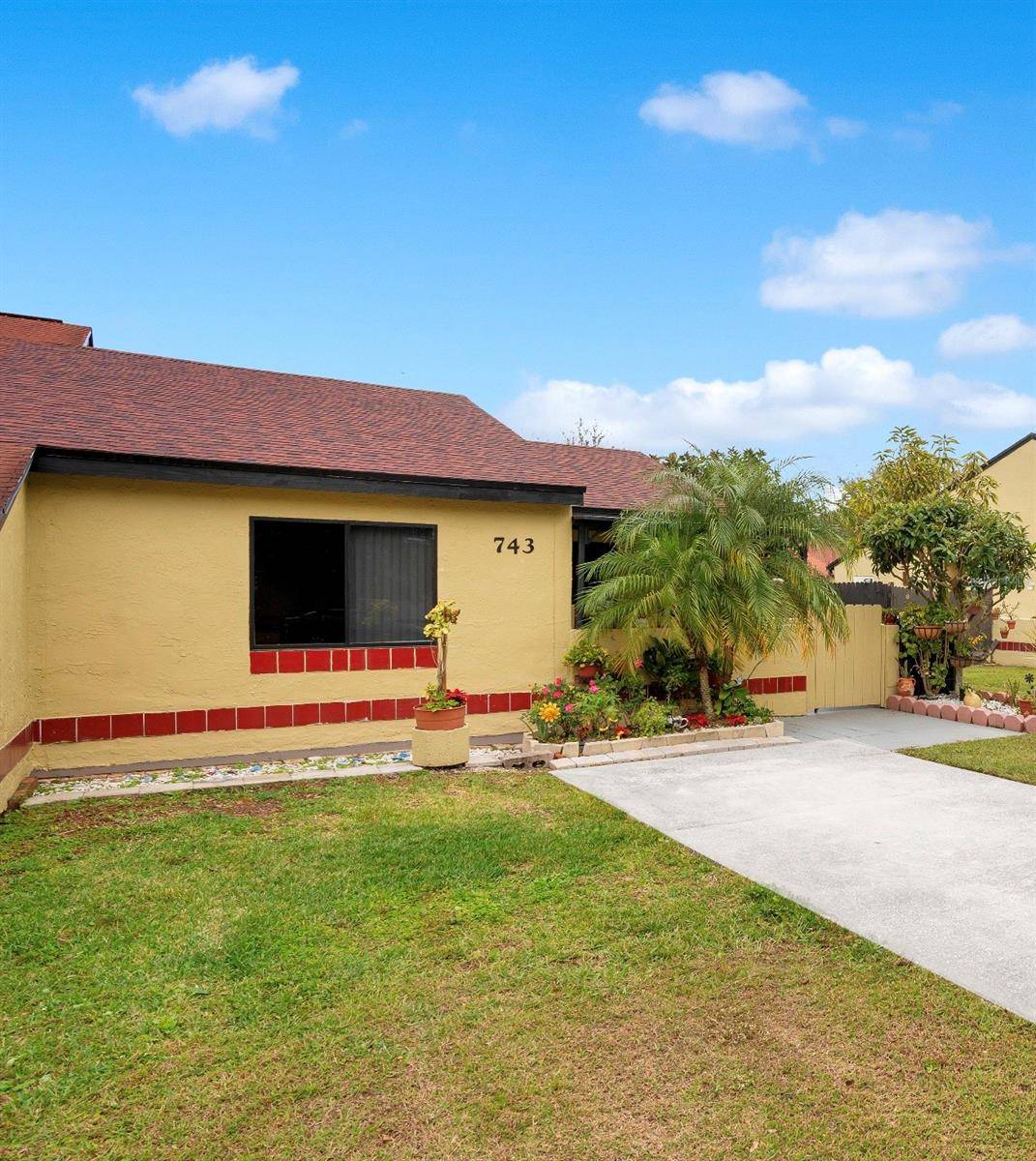 Orlando, FL 32807,743 GOLDEN SUNSHINE CIR