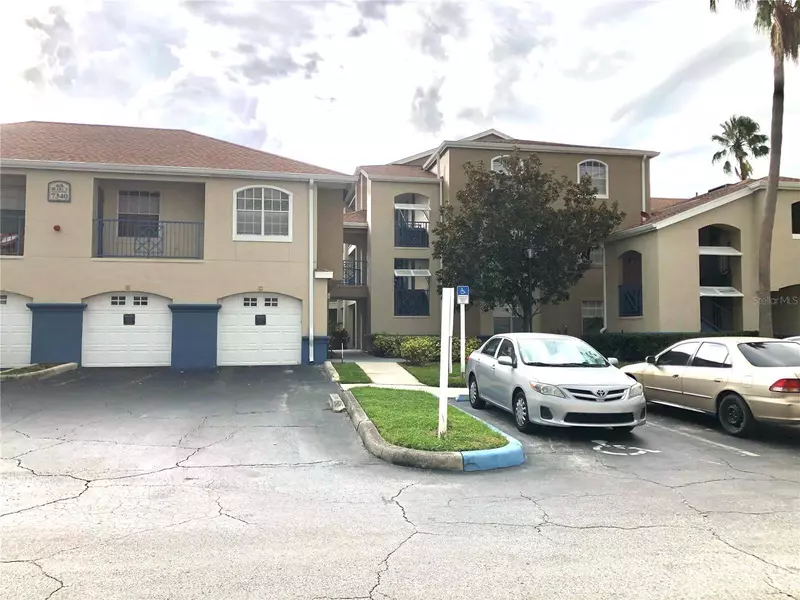 7340 WESTPOINTE BLVD #325, Orlando, FL 32835