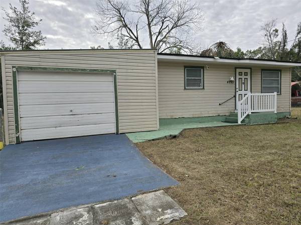 4293 COUNTY ROAD 136, Wildwood, FL 34785