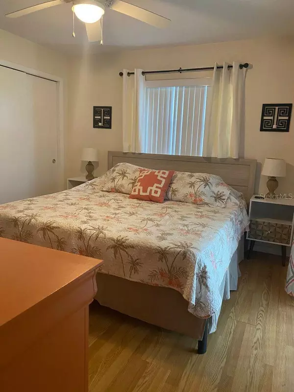 New Smyrna Beach, FL 32169,811 E 18TH AVE