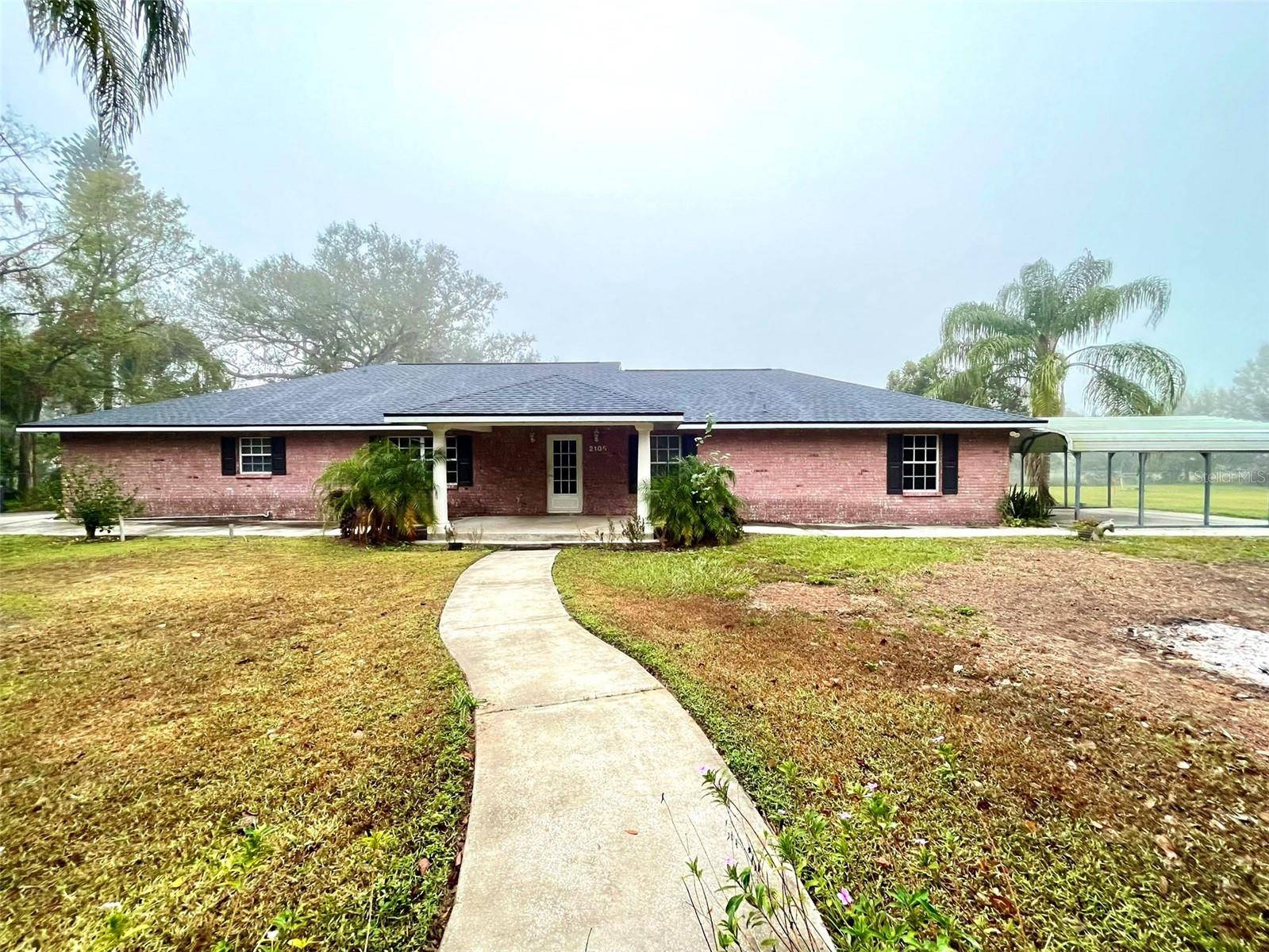 2105 VICKERY LN, Dover, FL 33527