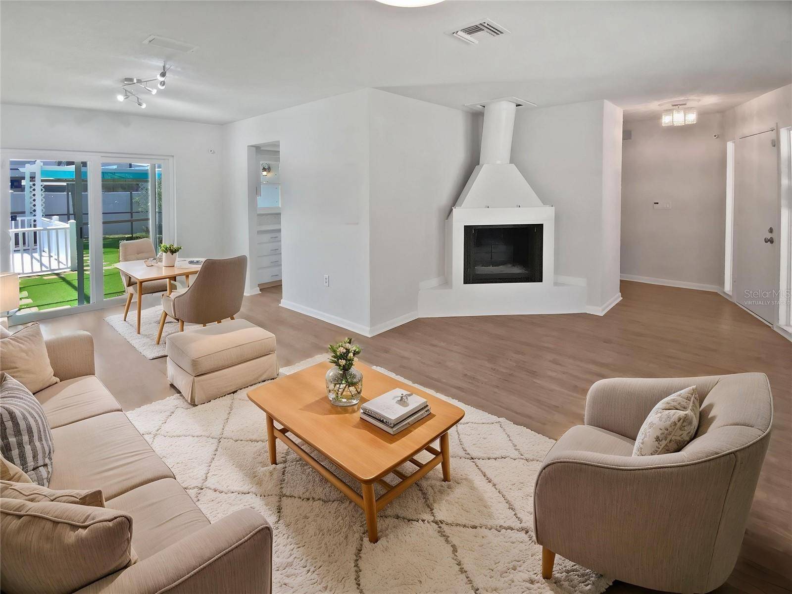 Dunedin, FL 34698,2956 LAUREL CT