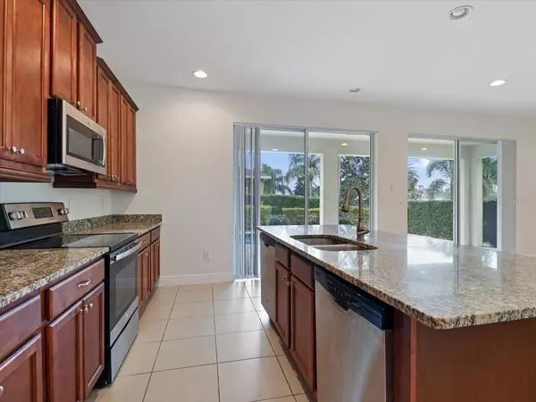 Kissimmee, FL 34747,211 PENDANT CT