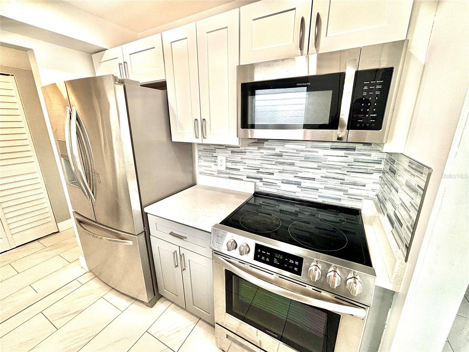 West Palm Beach, FL 33417,24 GOLFS EDGE #A