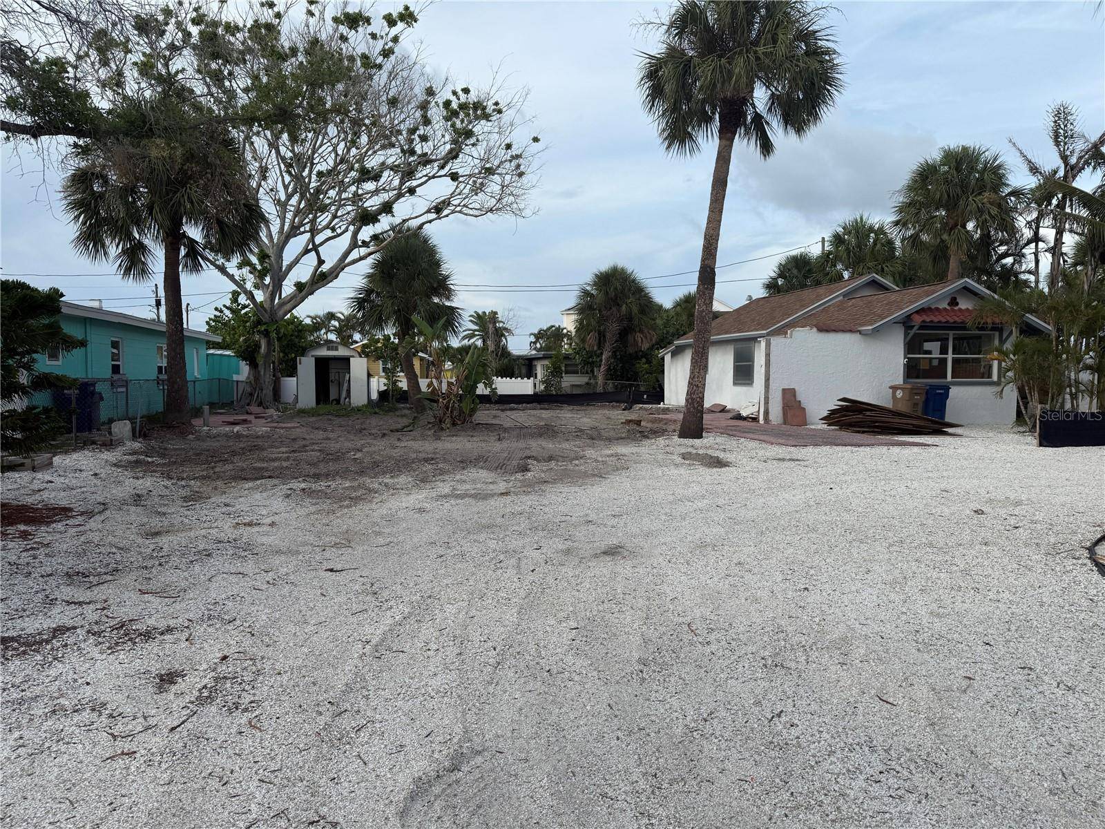 13135 4TH ST E, Madeira Beach, FL 33708
