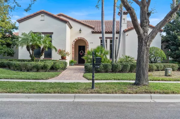 11748 WATERSTONE LOOP DR, Windermere, FL 34786