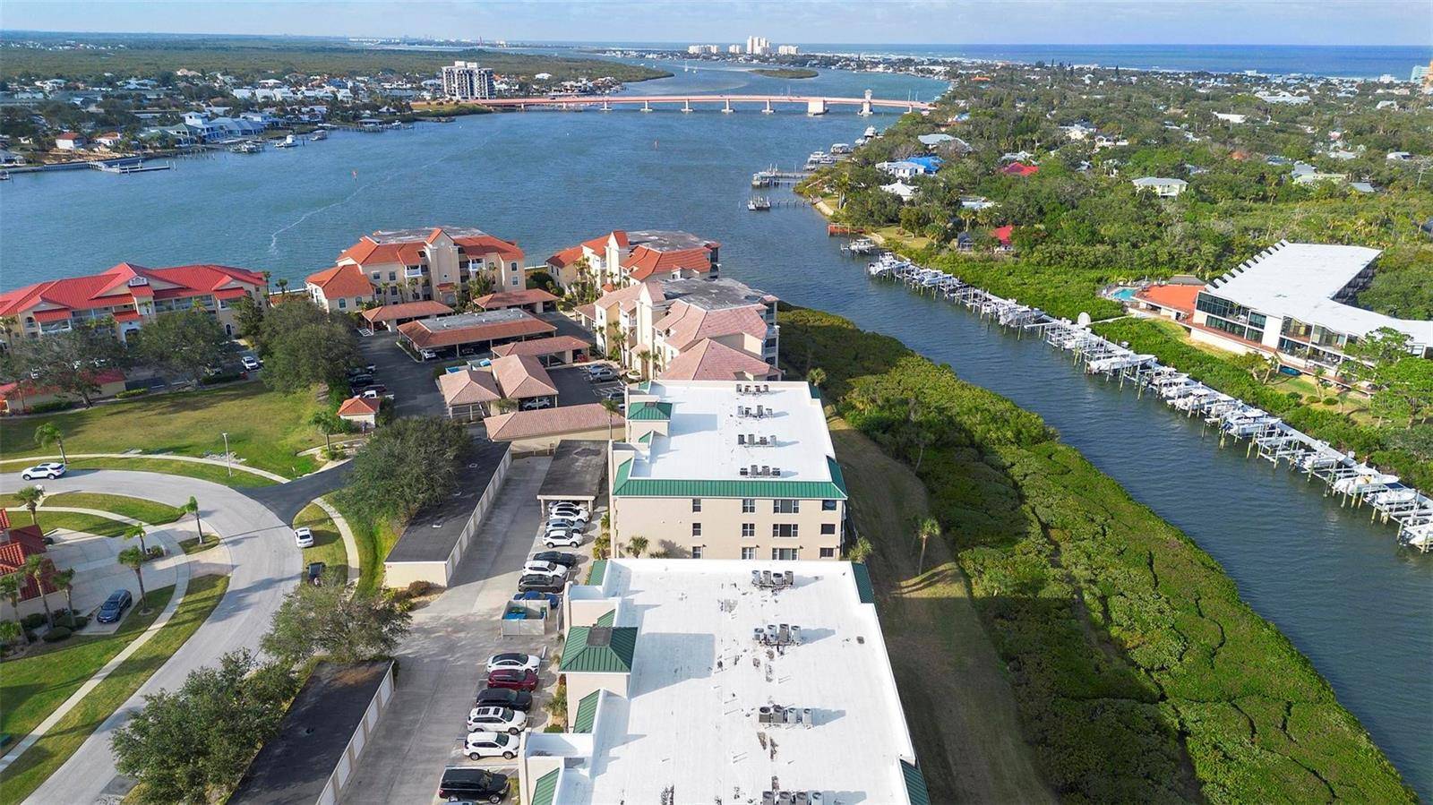 New Smyrna Beach, FL 32169,432 BOUCHELLE DR #102