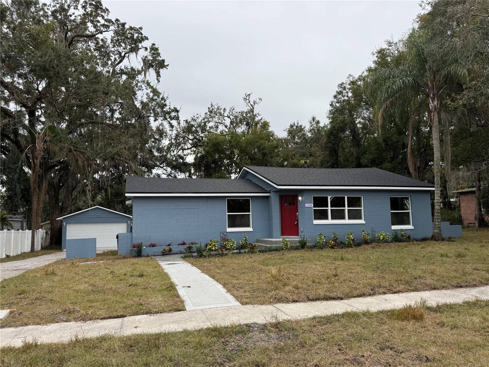 2104 NEWMAN ST, Orlando, FL 32803