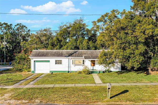 208 S MAIN AVE, Minneola, FL 34715