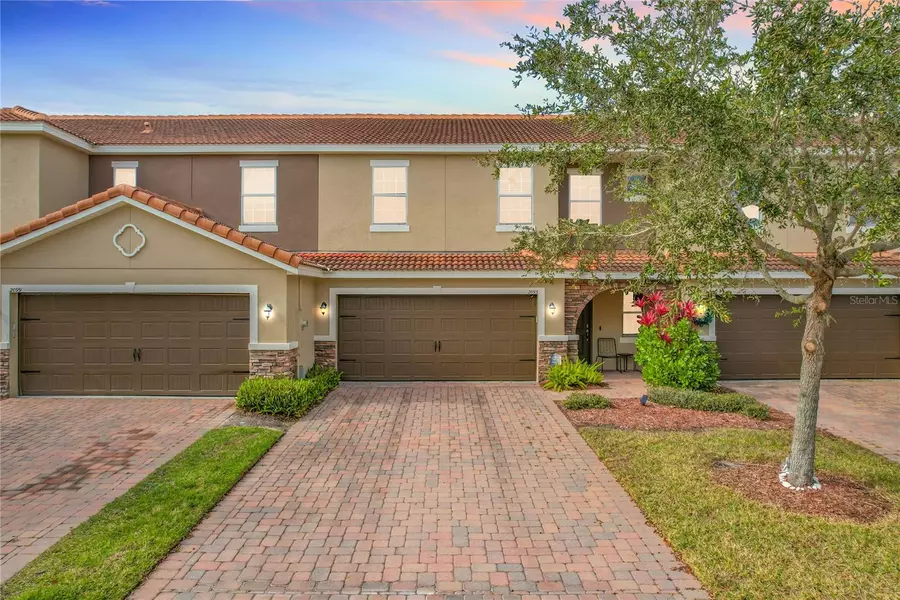 2093 LEATHER FERN DR, Ocoee, FL 34761