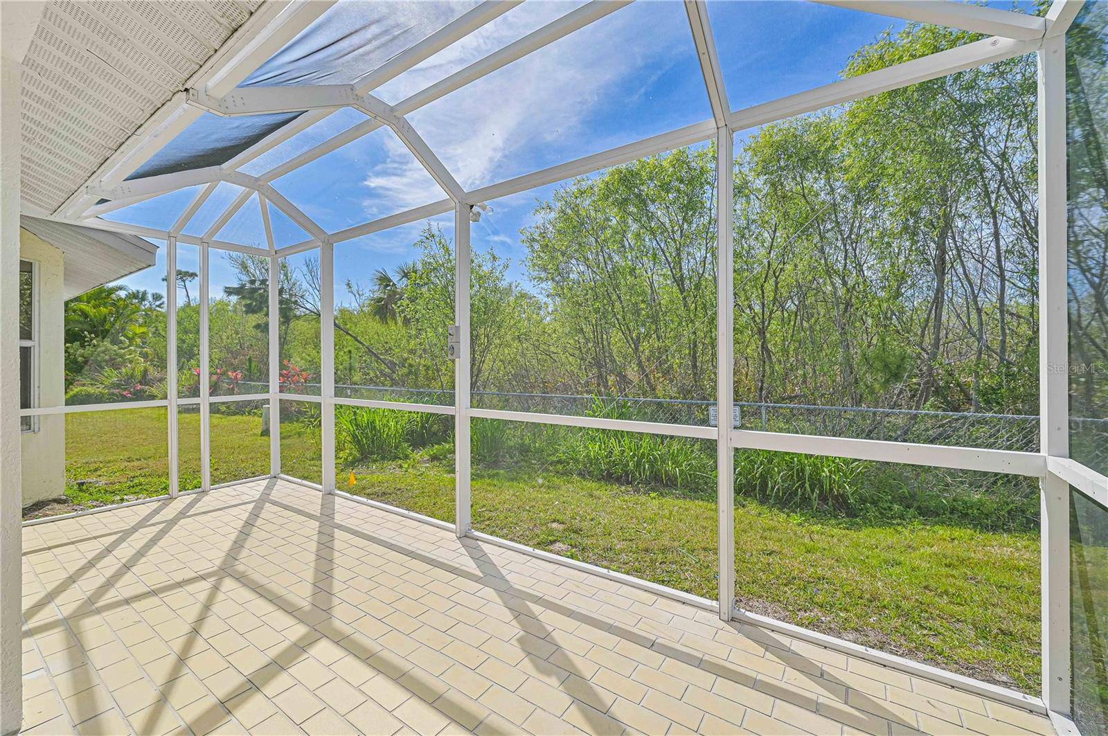 Fort Myers, FL 33917,3832 SABAL SPRINGS BLVD