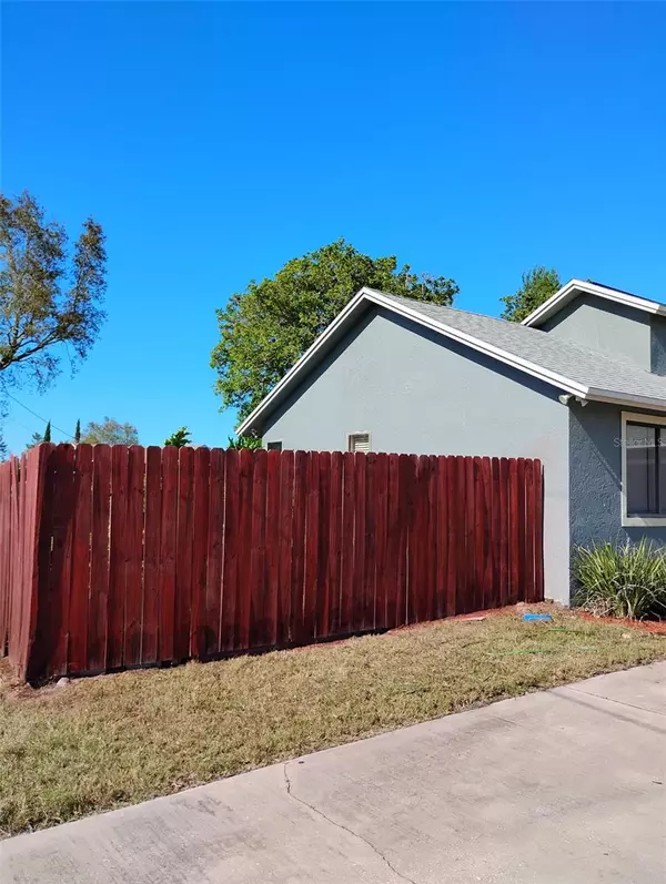 Deltona, FL 32725,1886 ELKCAM BLVD