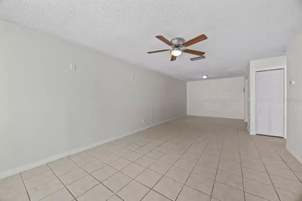 Casselberry, FL 32707,208 DIAMOND CV #104