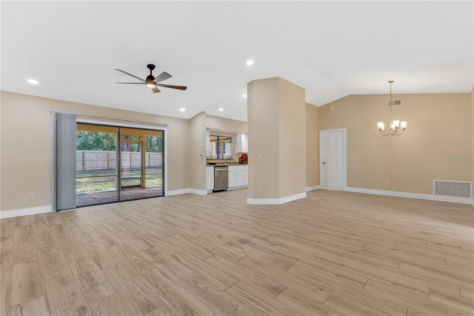 Winter Springs, FL 32708,605 MARNI DR
