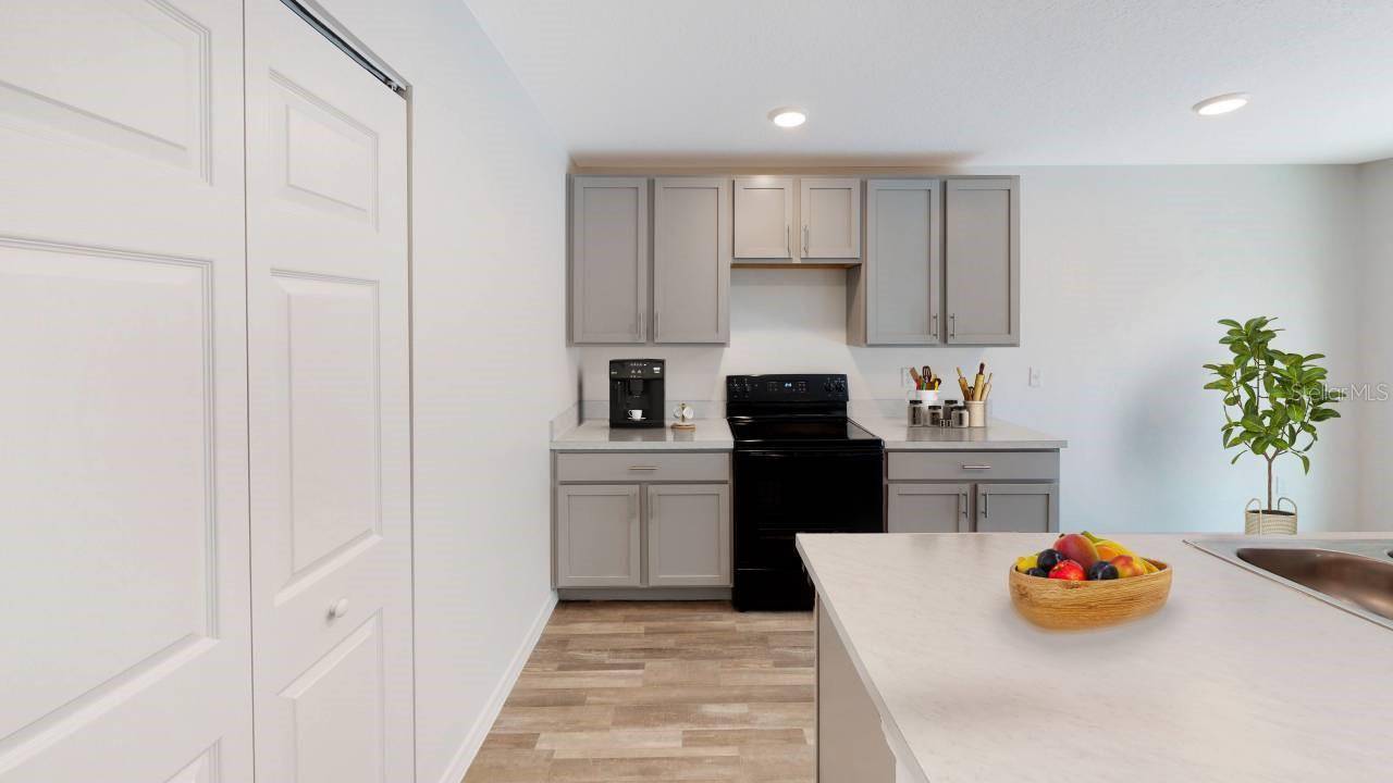 Deland, FL 32724,1523 5TH AVE