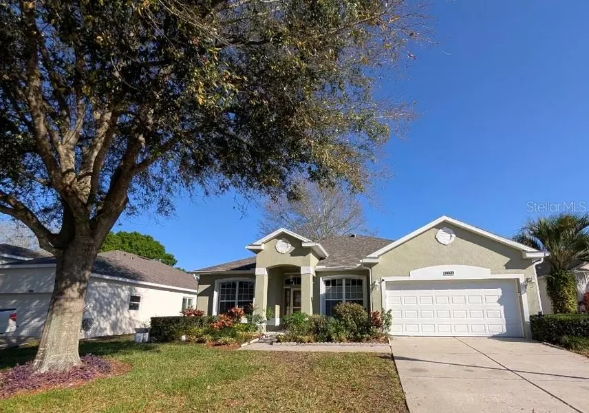 2351 FENTON AVE, Clermont, FL 34711