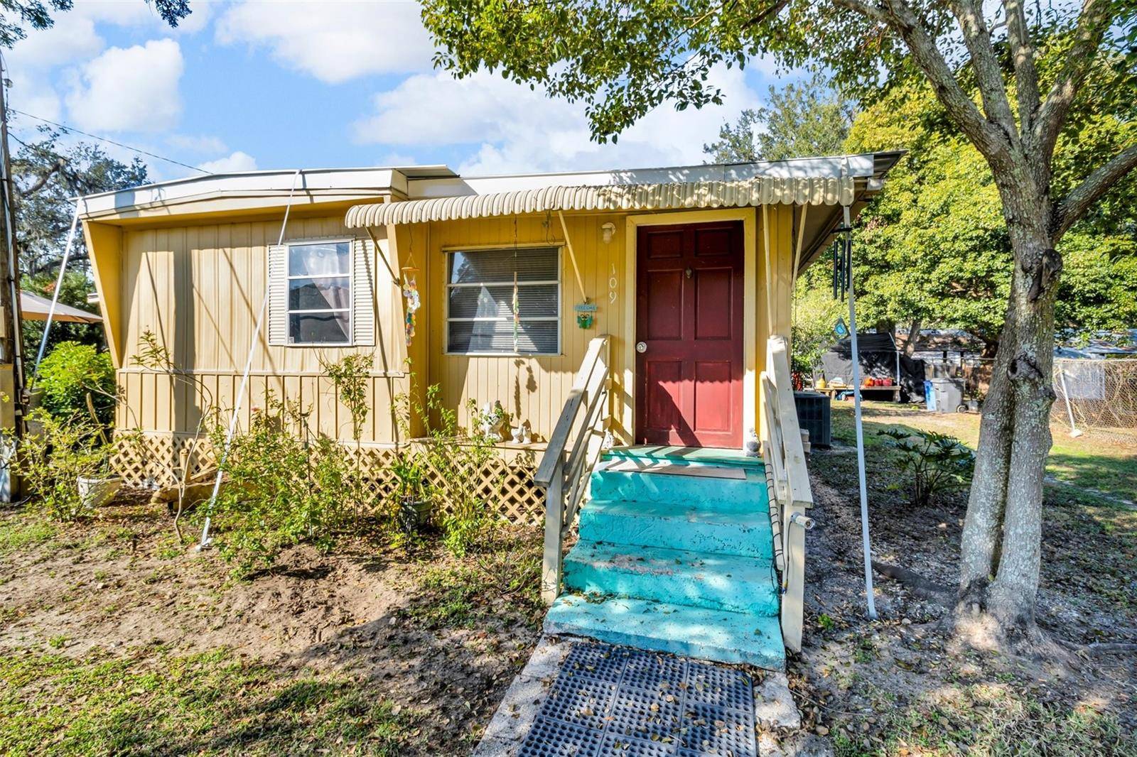 Valrico, FL 33594,109 SHAREWOOD DR